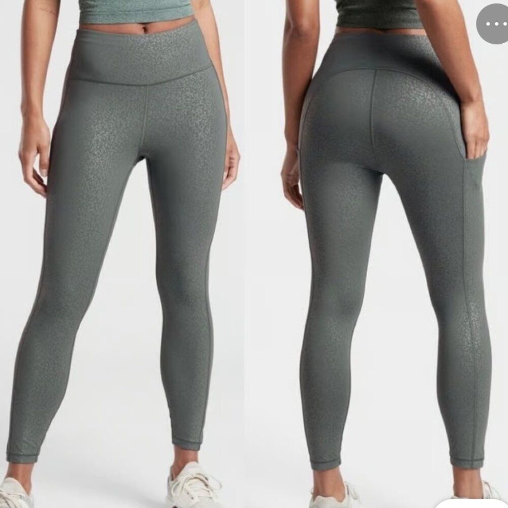 Athleta Ultimate Stash Pocket Embossed 7/8 Tight Leggings In Bali Green Large
